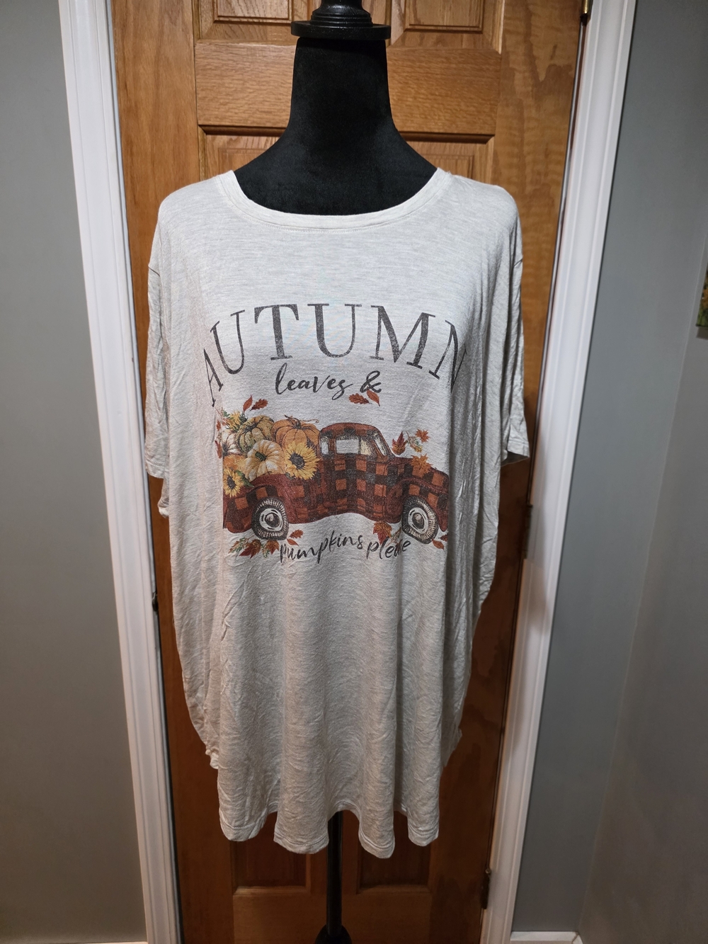 Maurices Cream Short Sleeve Autumn Graphic Tee with Red Plaid Truck